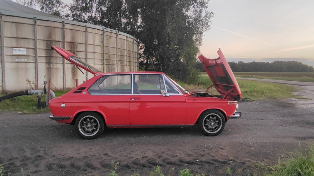 BMW 2000 2.0 Touring 1973 Rood, foto 10
