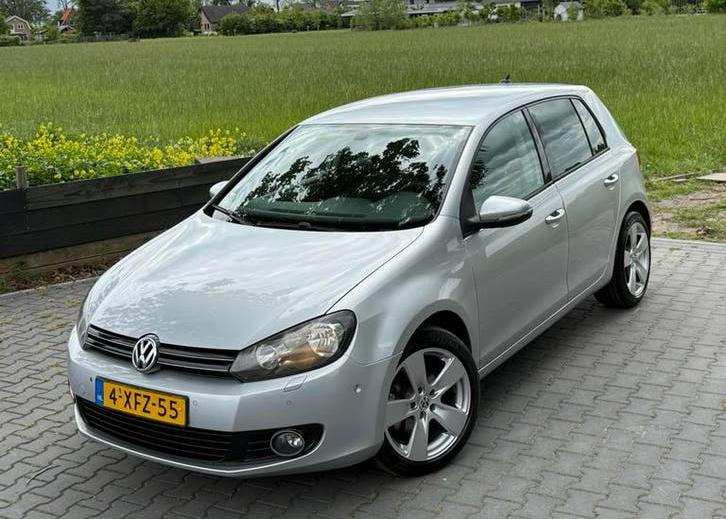 Volkswagen Golf 1.4 TSI 90KW DSG Automaat 2010 Grijs, Stof, Zwart, 4 cilinders, Bedrijf