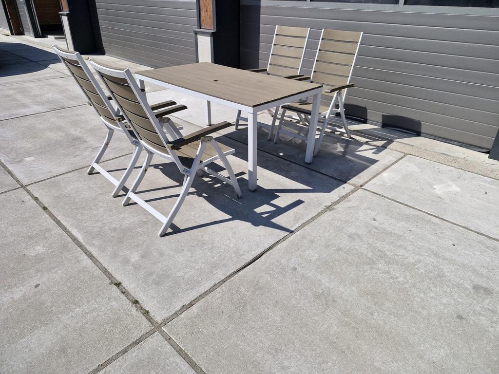 Moderne tuinset met 4 stoelen en tafel, Tuin en Terras, Tuinsets en Loungesets, 4 zitplaatsen, ., Aluminium, Ophalen of Verzenden