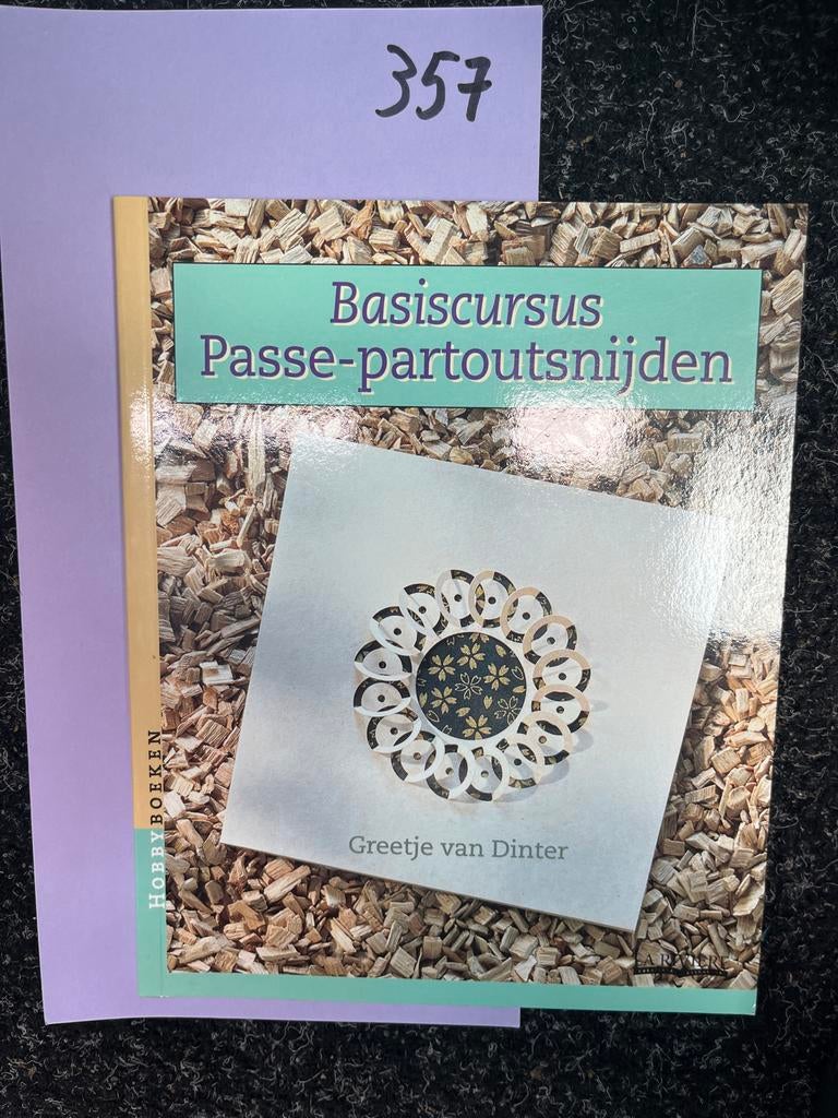 Basiscursus Passe-partouts snijden - Hobby Boeken, Boeken, Ophalen of Verzenden, Zo goed als nieuw, Overige onderwerpen