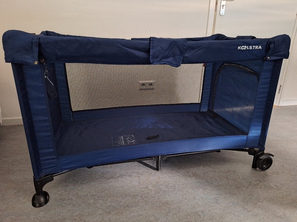 Campingbedje Koelstra, veel extra's, klamboe,matras,lakentje, Ophalen, Gebruikt, Reisbedje