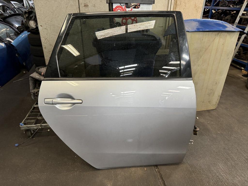 Rechter achter portier Mitsubishi Grandis van 2006, Gebruikt, -, Deur, -