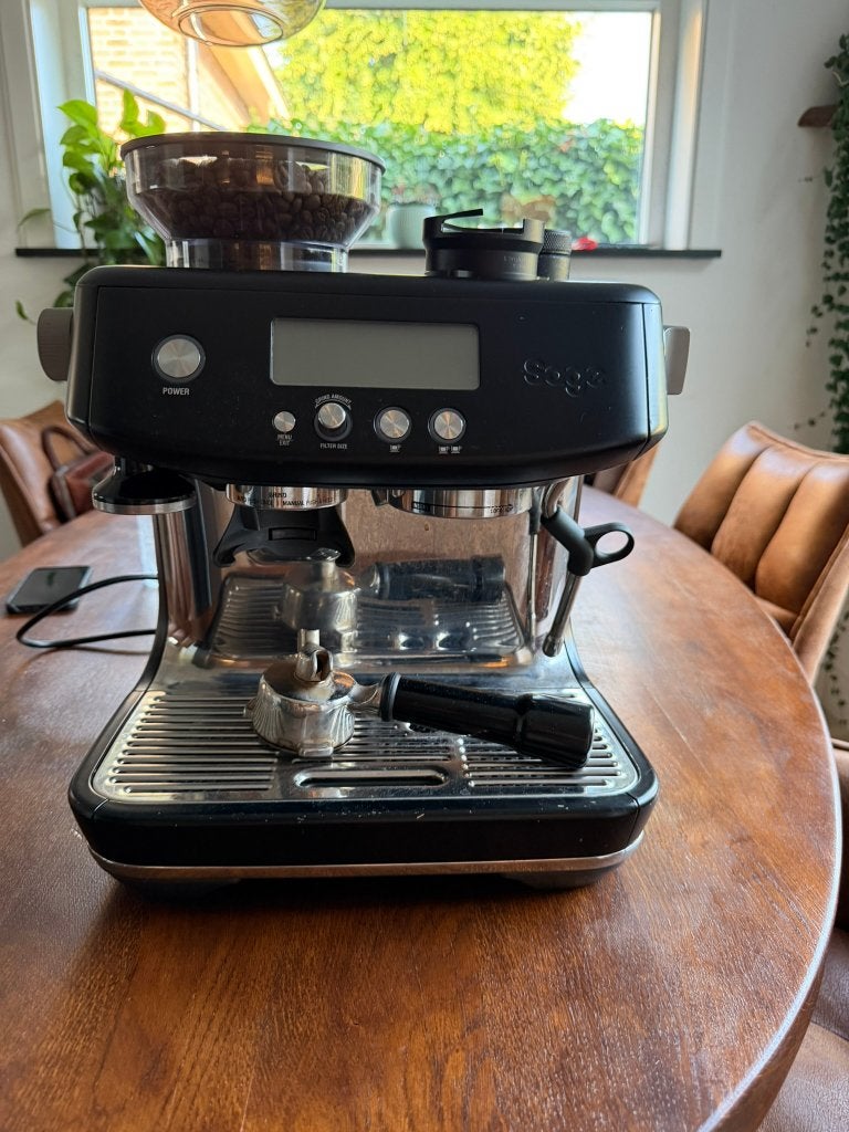 Sage Barista Pro Black Truffle, Witgoed en Apparatuur, Koffiezetapparaten, Ophalen, Gebruikt, Espresso apparaat, 2 tot 4 kopjes