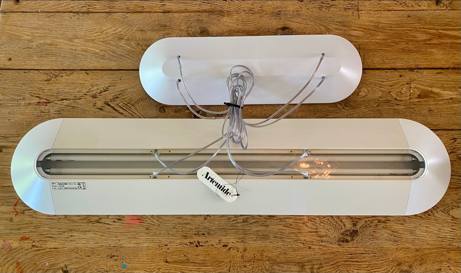 Artemide Float Lineare €672,- James Irvine 2000 Designlamp, Ophalen, Adres: Via Bergamo 18 Postcode: 20006 Plaats: Pregnana Milanese (MI) Land: Italië
