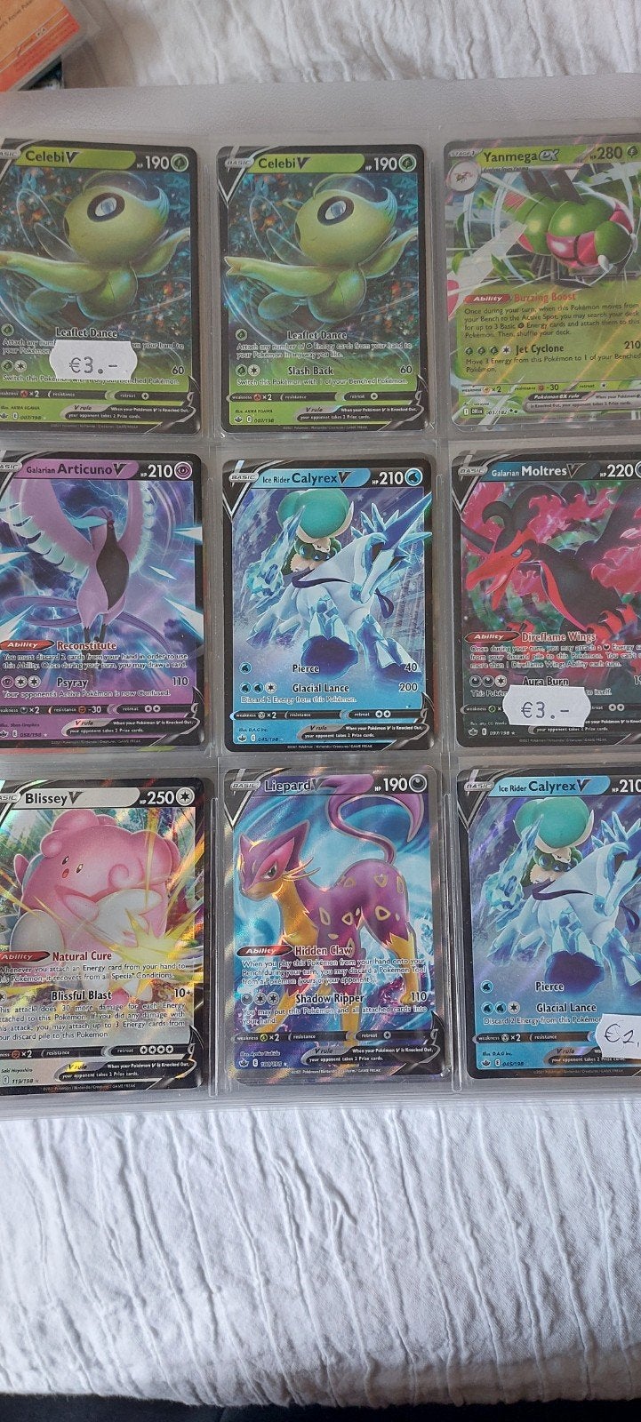chilling reign pokemon kaarten, Hobby en Vrije tijd, Verzamelkaartspellen | Pokémon, Ophalen of Verzenden, Zo goed als nieuw, Meerdere kaarten