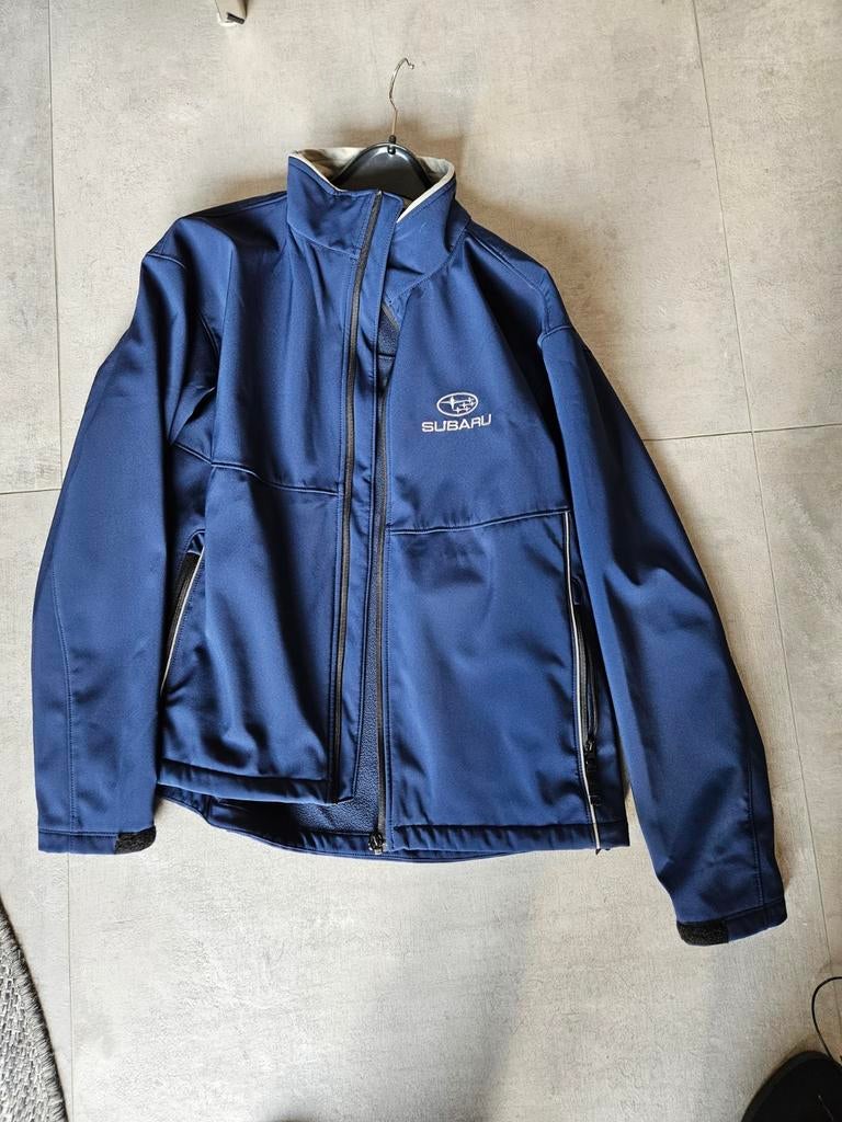 Subaru softshell jas, nieuw, navy blue XL, Kleding | Heren, Jassen | Zomer, Nieuw, Maat 56/58 (XL), Blauw, Ophalen of Verzenden