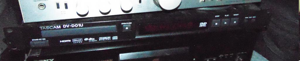 Tascam DV-U01 rackmount cd dvd speler zonder rc, Ophalen, Gebruikt, Dvd-speler, Overige merken