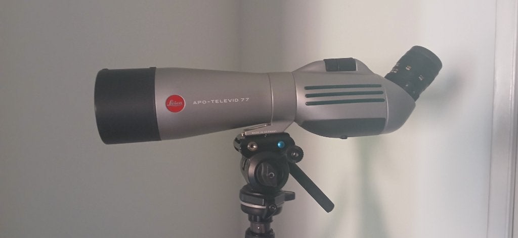 telescoop  LEICA APO TELEVID 77, Audio, Tv en Foto, Optische apparatuur | Telescopen, Ophalen, Gebruikt, Minder dan 80 mm, Lenzentelescoop (refractor)