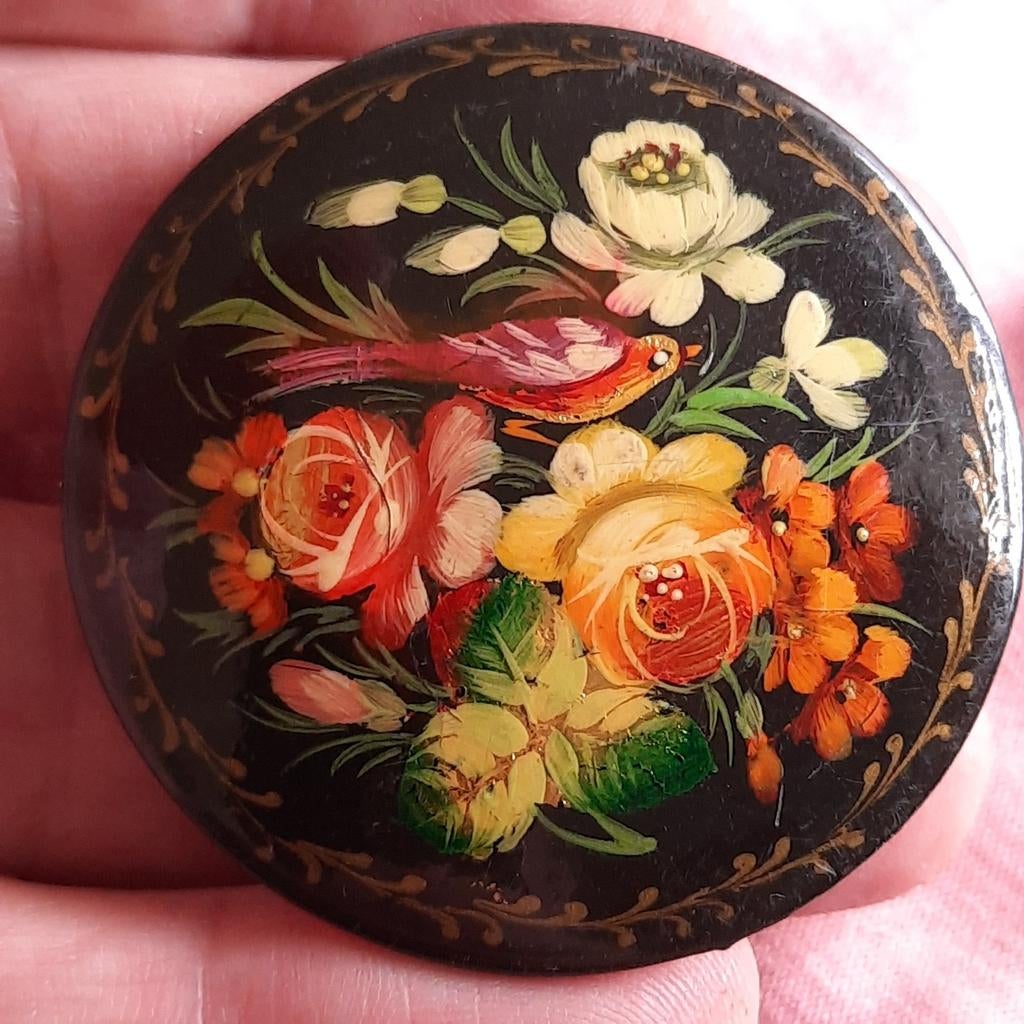 Gesigneerde Russische Lakwerk Broche Handgeschilderd, Verzenden, Zilver, Overige materialen