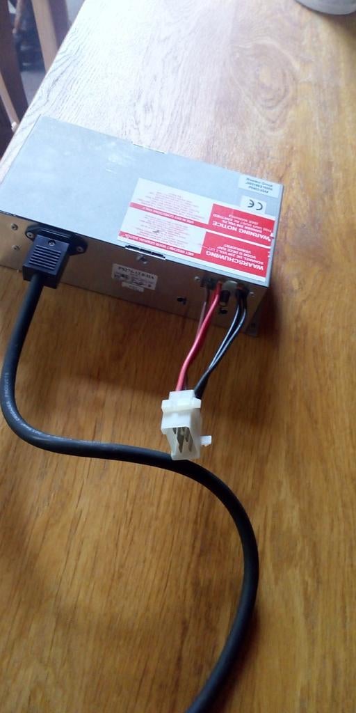 Gevraagd, omvormer 220 naar 12 volt., Ophalen