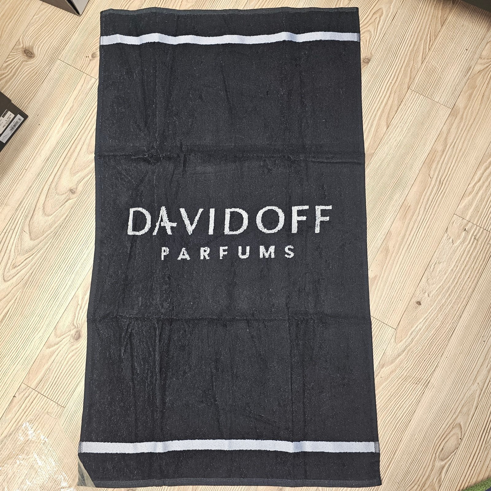 Davidoff  handoek/baddoek  2 stuks, Ophalen of Verzenden, Nieuw