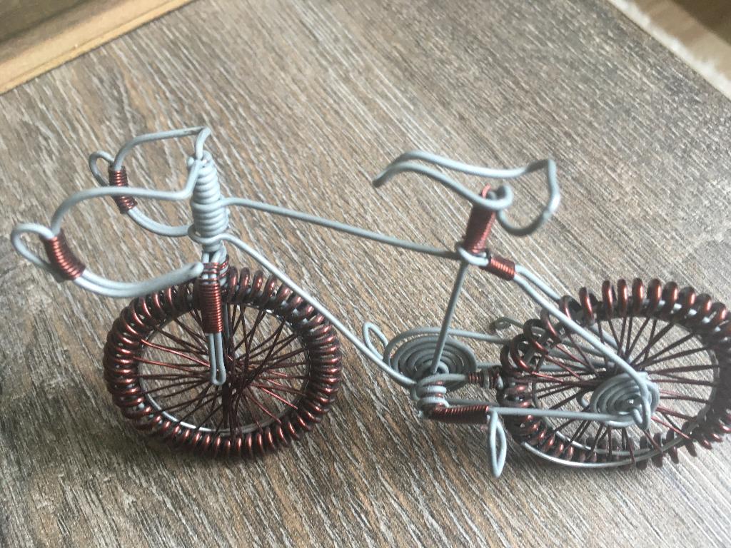 miniatuur cross-fietsje van ijzer, Overige merken, 1:50 of kleiner, Verzenden, Overige typen