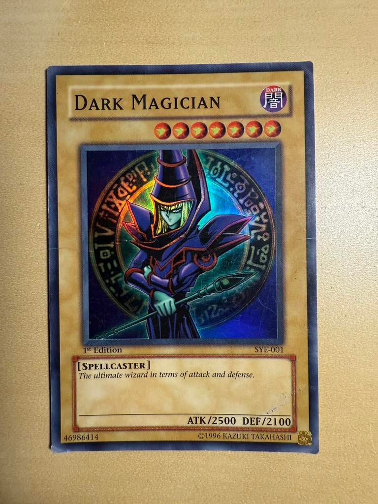Dark Magician (HOLO / SYE), Hobby en Vrije tijd, Verzamelkaartspellen | Yu-gi-Oh!, Ophalen, Gebruikt, Losse kaart, Foil