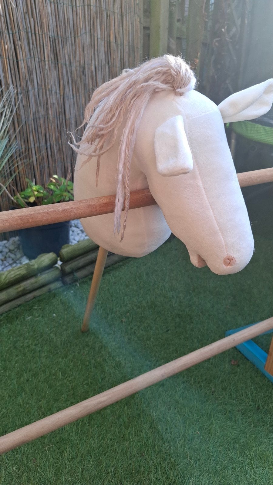 Hobbyhorse, Ophalen, Jongen of Meisje