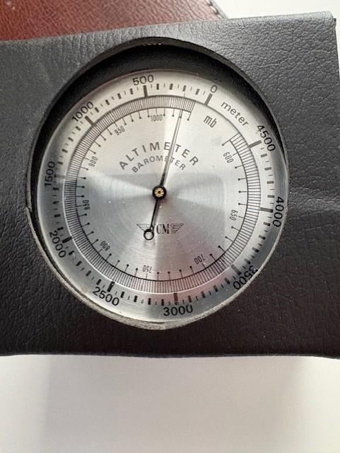 Te koop een vintage altimeter in goede staat., Ophalen of Verzenden, Zo goed als nieuw, Schaalmodel