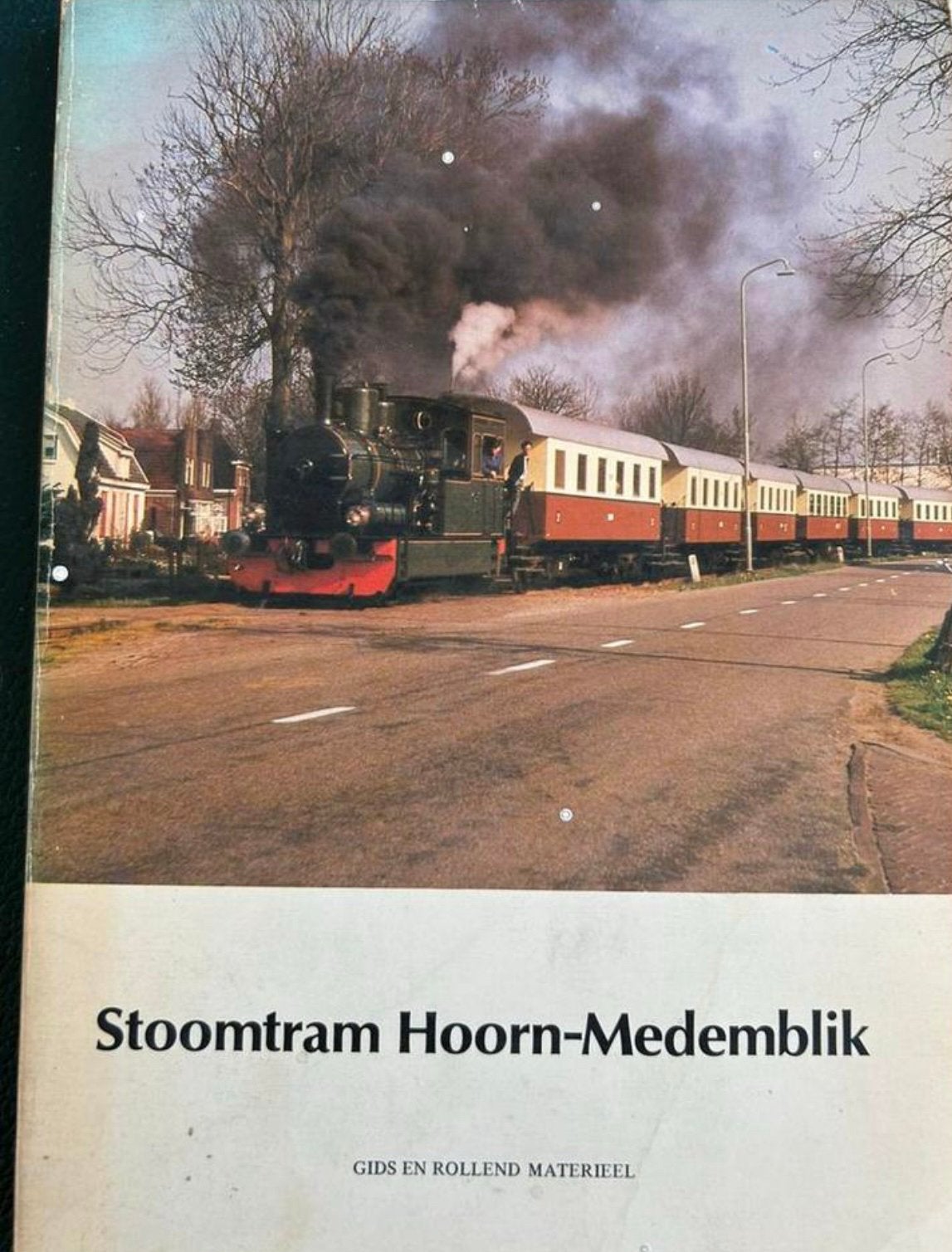 Stoomtram Hoorn-Medemblik: Gids en Rollend Materieel, Ophalen of Verzenden, Gelezen, Trein