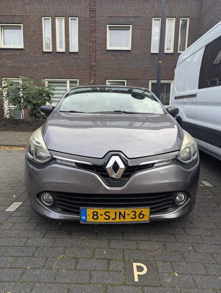 Renault Clio 0.9TCe Dynamique, Camera, Keyless (Vol opties), Auto's, Voorwielaandrijving, Stof, 40 €/maand, Zwart