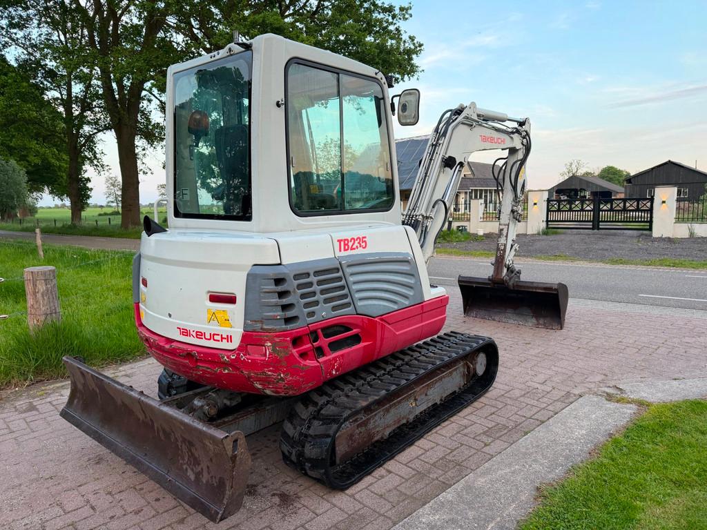 Takeuchi Tb235 Mini kraan / rubs kraan 3,6 ton, 2x extra opt, Auto's, Overige Auto's, Automaat, Gebruikt, Overige carrosserieën