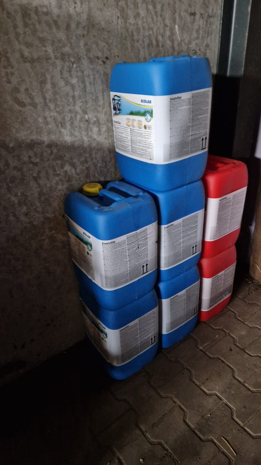 Jerrycan 25 liter, Ophalen, Blauw, Beits, Zo goed als nieuw
