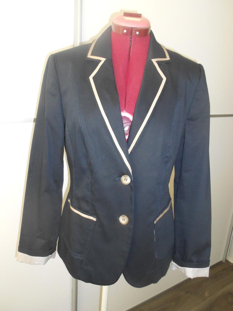 Donkerblauw damescolbert, Blauw, Ophalen of Verzenden, Zo goed als nieuw, Jasje