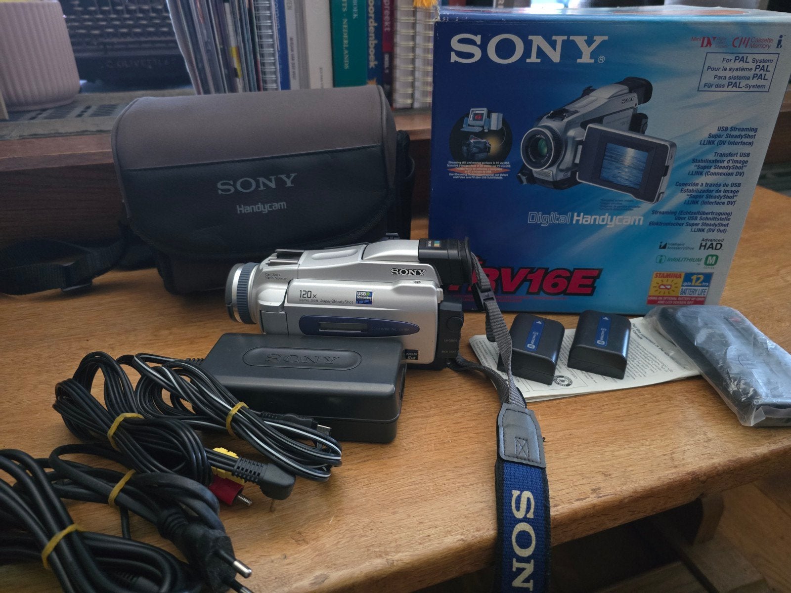 Sony DCR-TRV16E Handycam - Mini dv, Mini dv, Gebruikt, 20x of meer, Ophalen of Verzenden