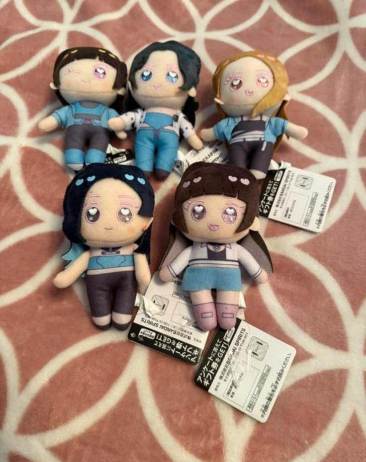 Le Sserafim x Overwatch plush, Ophalen of Verzenden, Nieuw, Foto of Kaart