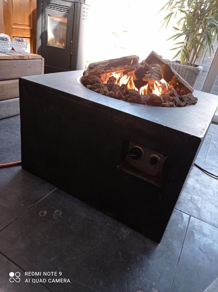 Happy Cocooning vuurtafel 76x76 cm met LPG tank, Ophalen of Verzenden, Gebruikt