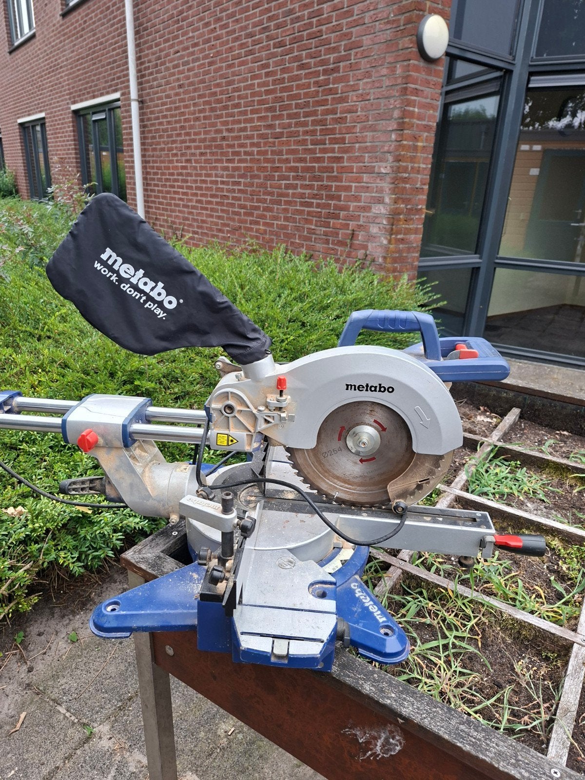 Prof afkortzaag 35 cm breed, Ophalen, 1200 watt of meer, Afkortzaag, 30 tot 70 mm