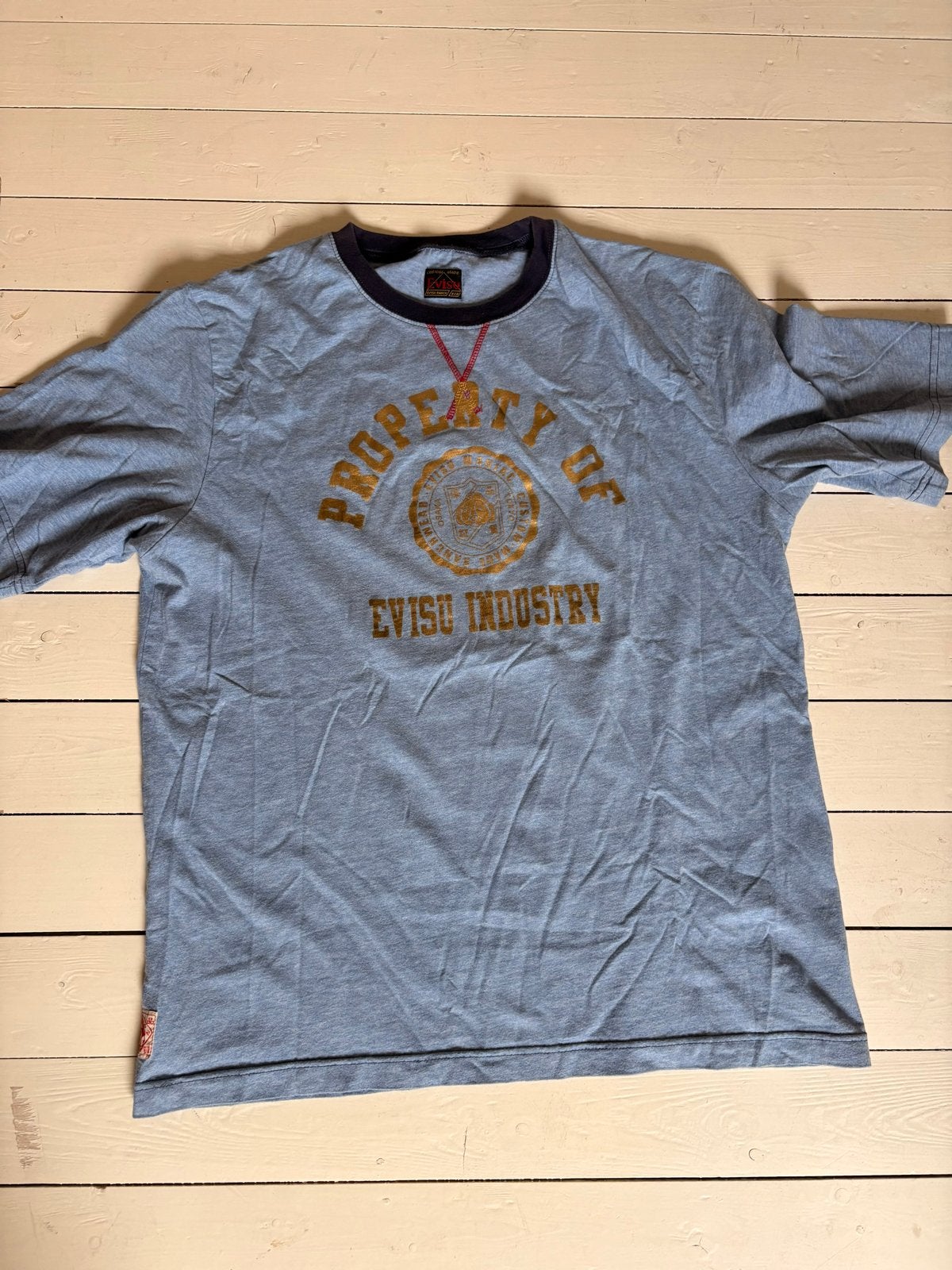 Evisu Industry T-shirt - Lichtblauw met gouden print, Ophalen of Verzenden, Zo goed als nieuw, Maat 56/58 (XL), Blauw