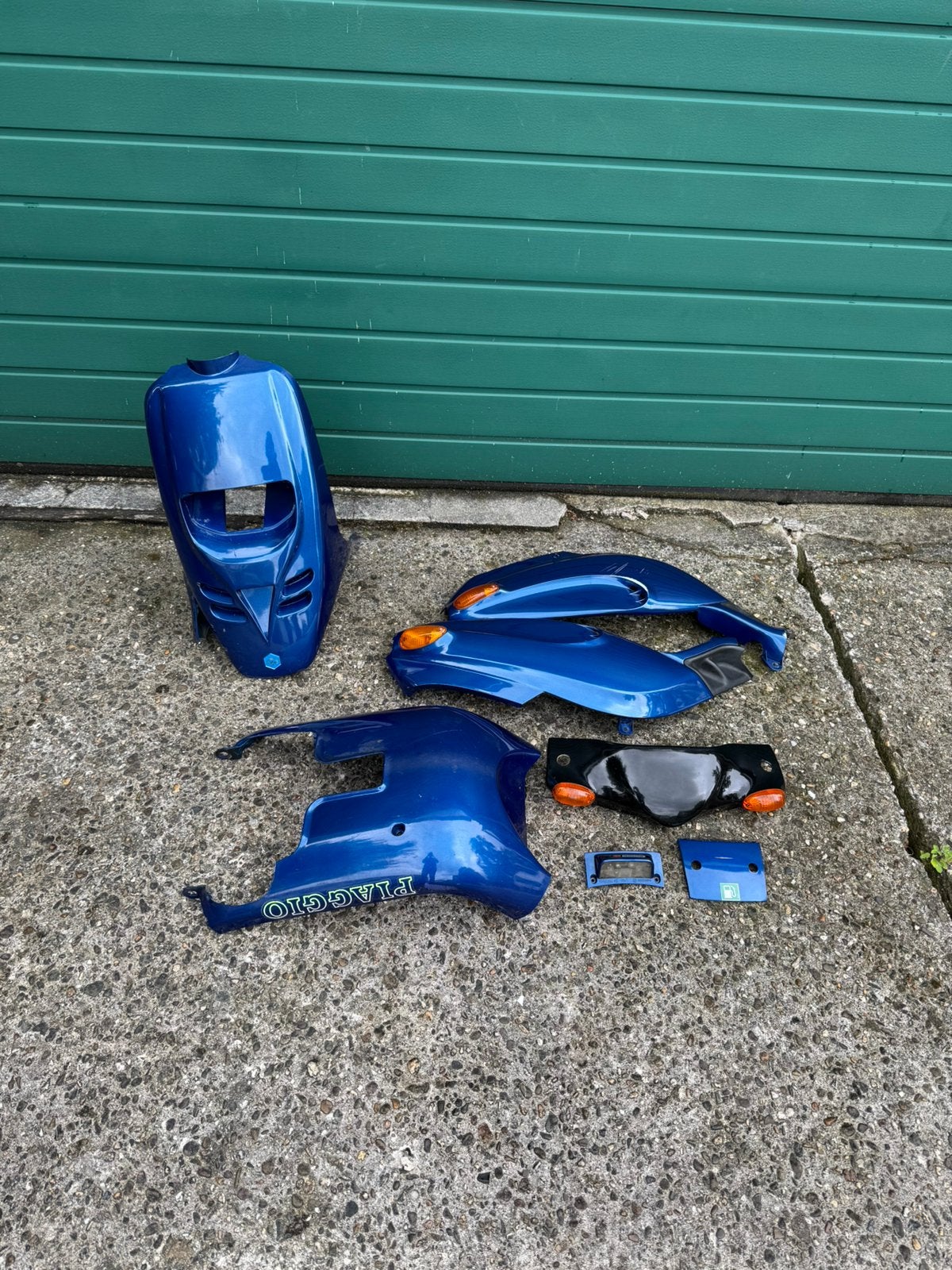 Complete Piaggio typhoon kappen set te koop, Fietsen en Brommers, Scooters | Piaggio, Ophalen, Benzine, Overige modellen