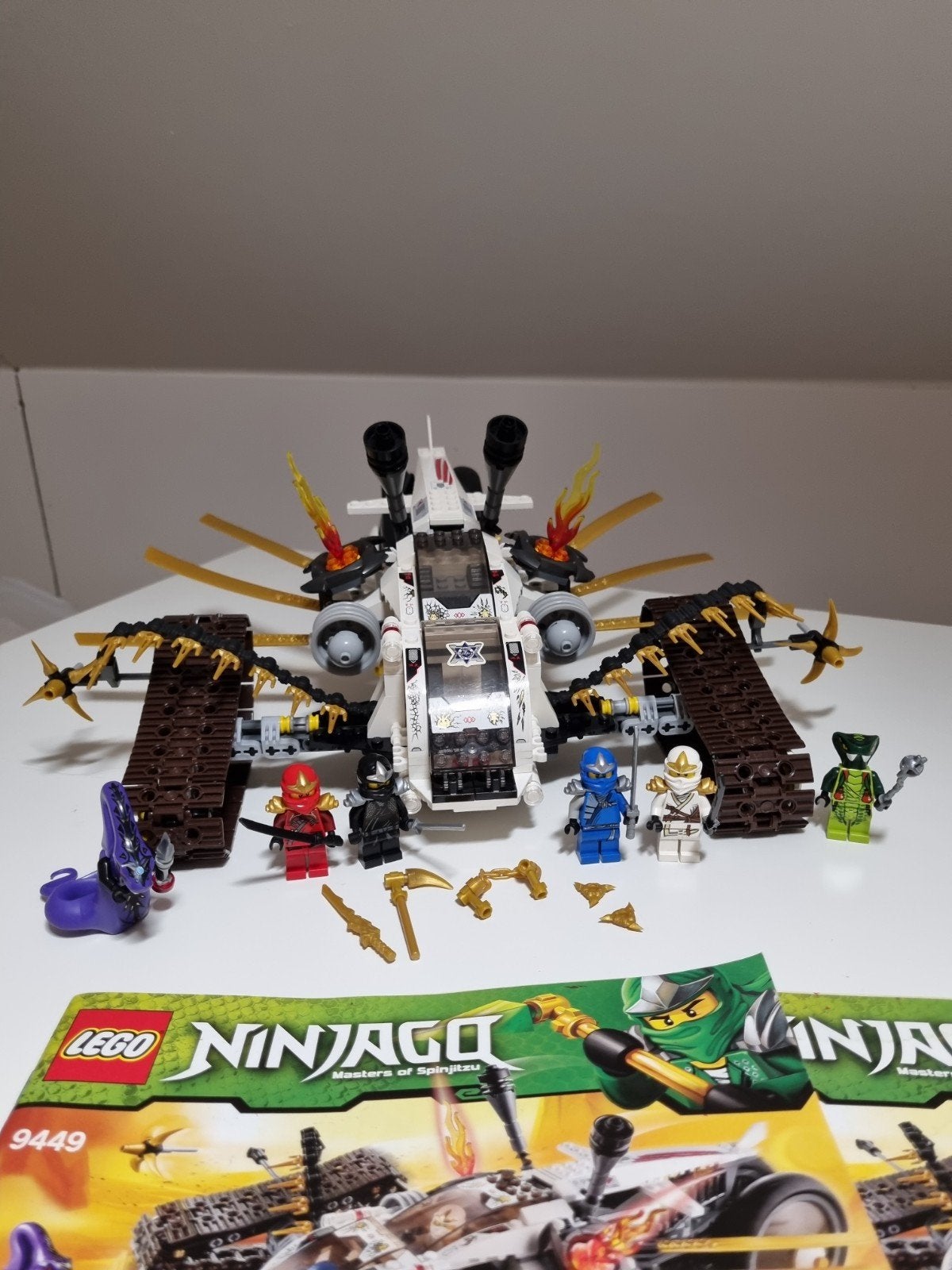 Lego Ninjago 9449 Ultra Sonic Raider, Kinderen en Baby's, Ophalen of Verzenden, Zo goed als nieuw