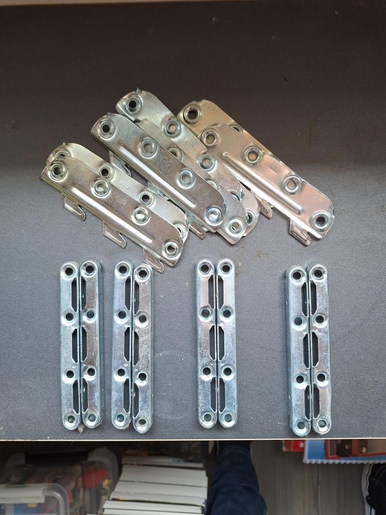 Bedhaken en verbindingsplaten voor bedframe, Ophalen of Verzenden, Gebruikt, Grijs, Metaal