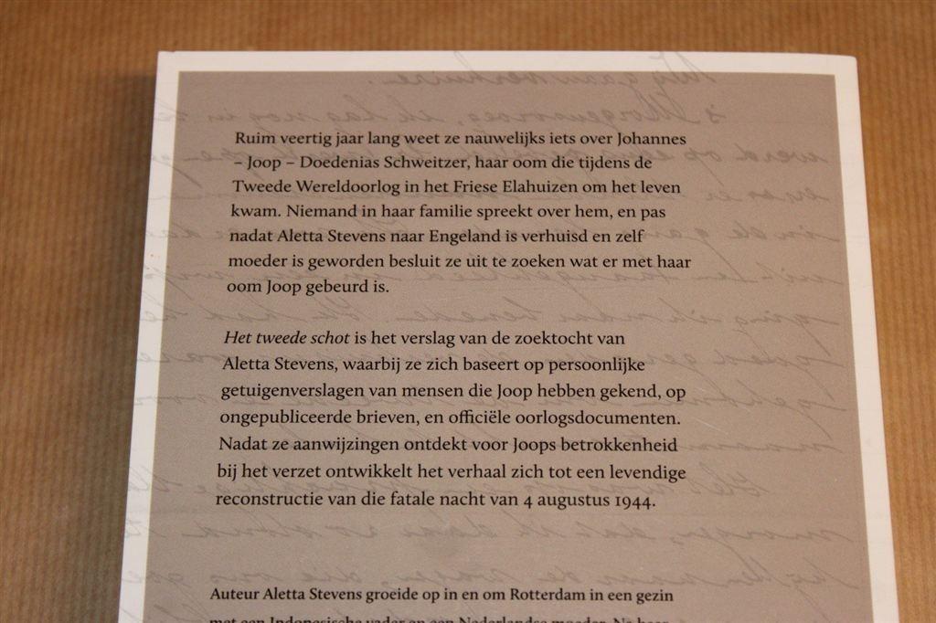 Het Tweede Schot — Familieverhaal uit Bezet Friesland, Boeken, Oorlog en Militair, Ophalen of Verzenden, Tweede Wereldoorlog, Gelezen