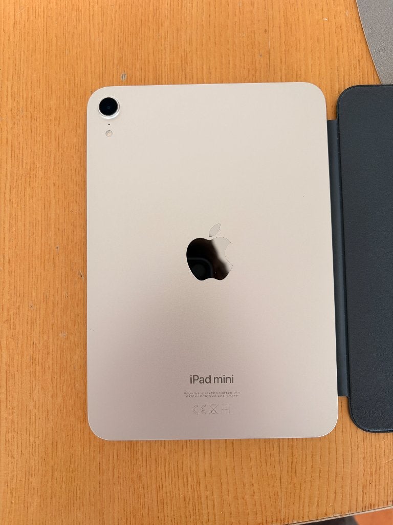 Foto 6 van iPad mini 7 (A17 Pro) 128GB WiFi Starlight + Smart Folio