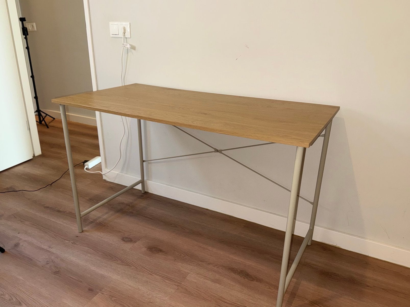 JYSK VANDBORG bureau 120x60 cm naturel eiken/beige, Huis en Inrichting, Bureaus, Ophalen, Zo goed als nieuw