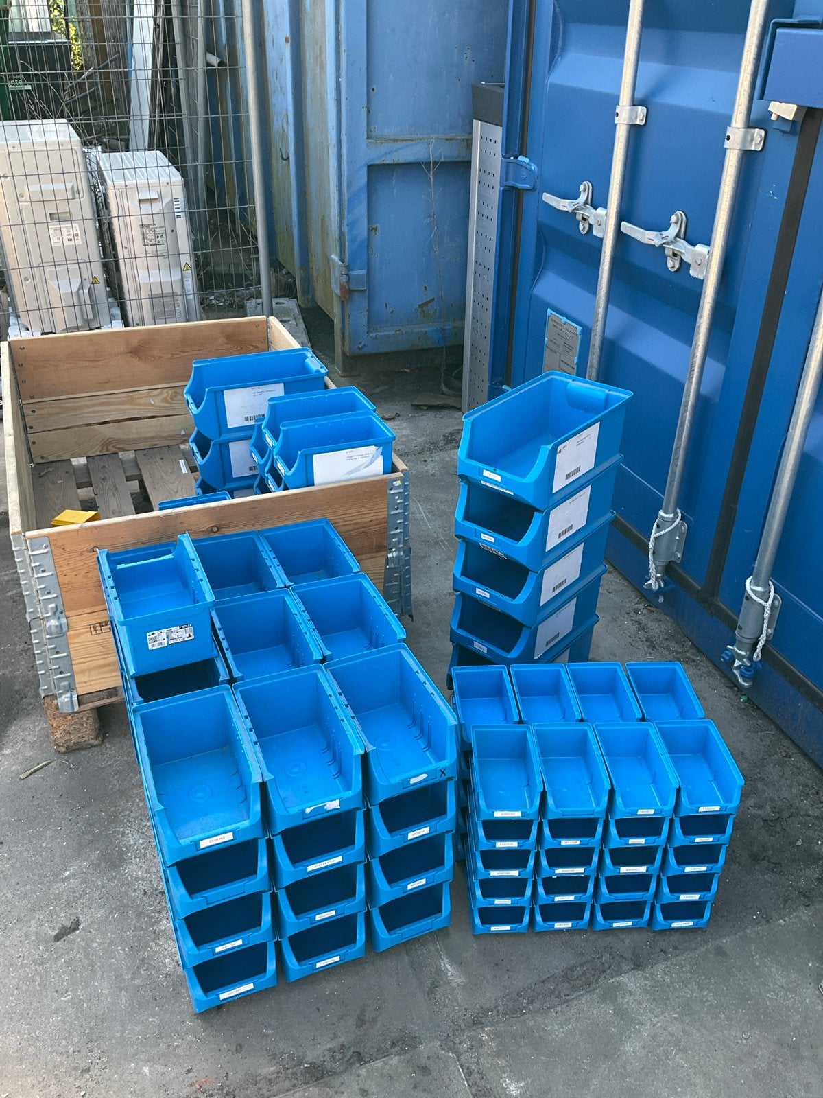 Magazijnbakken / Stapelbakken - Diverse formaten, Ophalen, -, -, -