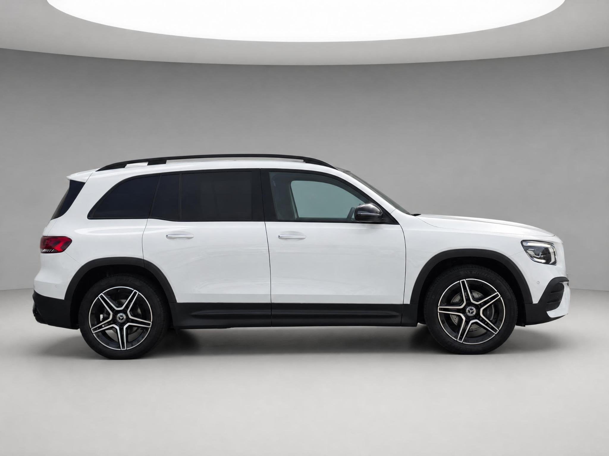 Mercedes-Benz GLB 200 Business Solution AMG | Panoramadak |, 4 cilinders, Origineel Nederlands, Bedrijf, GLB