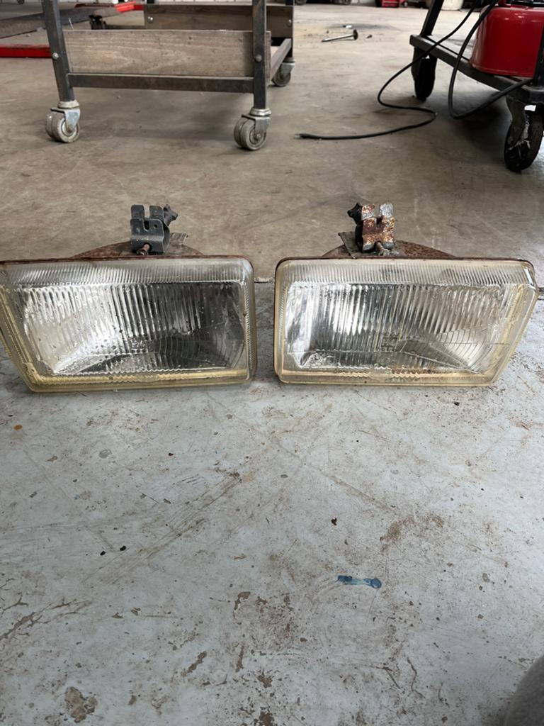 Kop lampen achterlichten en gril ford tanus type 2, Auto-onderdelen, Verlichting, Ophalen of Verzenden, Ford