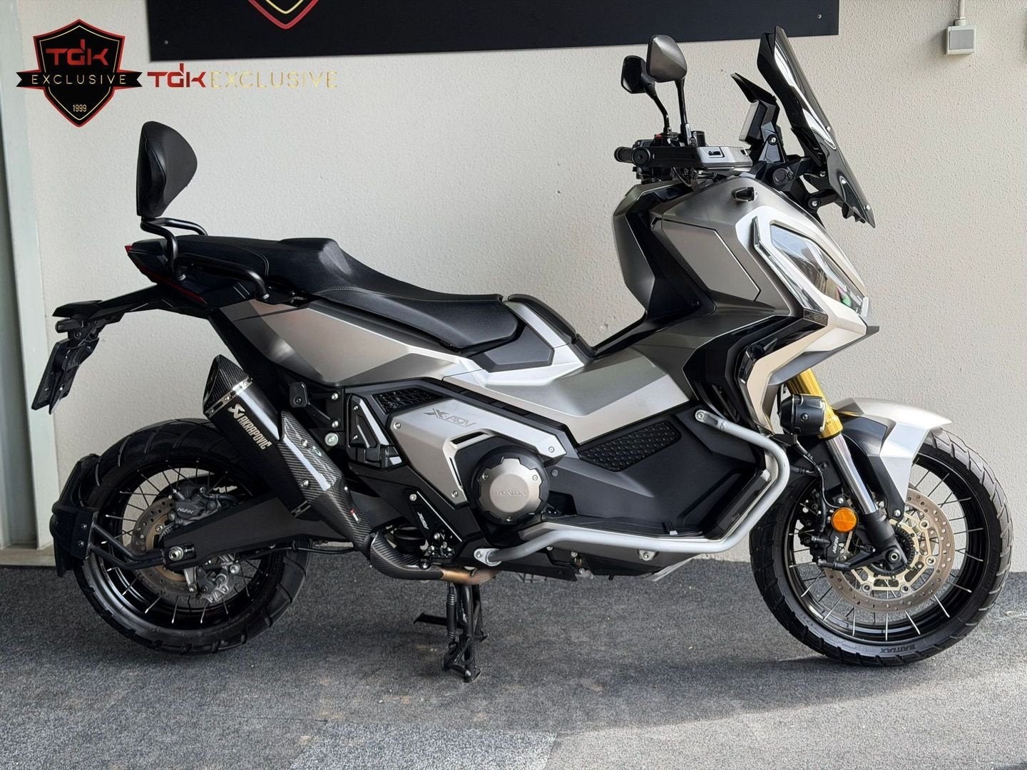 HONDA X-ADV 750 X ADV XADV TOPSTAAT! AKRAPOVIC (NC CB X), 2 cilinders, 745 cc, Motorrijbewijs A, Bedrijf
