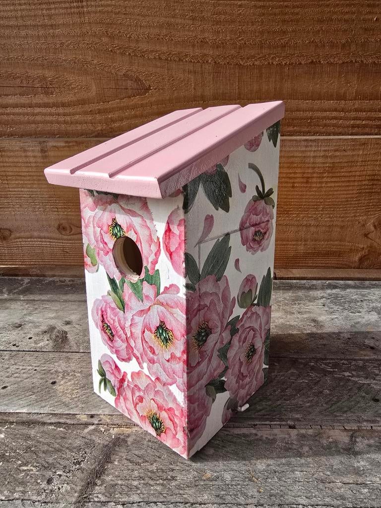 Moederdag kadootje? Vrolijk vogelhuisje, handgedecoreerd, Tuin en Terras, Vogelhuisjes en Vogelbaden, Ophalen of Verzenden, Nieuw