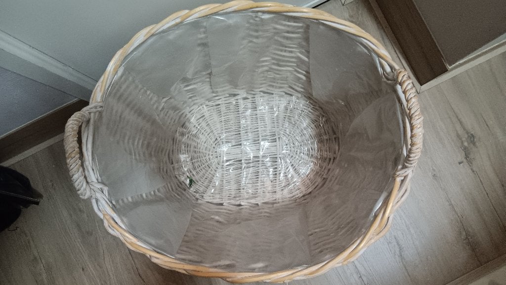 Mooie rieten mand met plastic binnenvoering, Ophalen, Met handvatten, Gebruikt, Mand