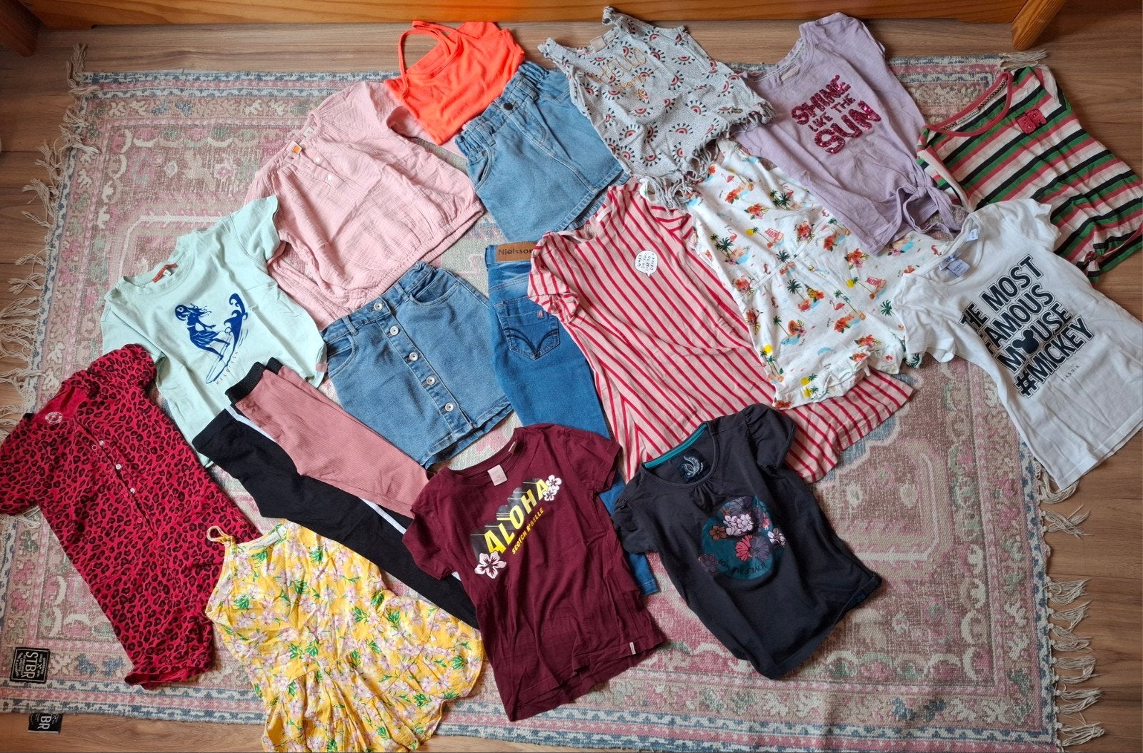 Leuk zomerpakket meisje 18 stuks draagmt. 116 Wild Fish Hema, Ophalen of Verzenden, Gebruikt, Maat 116