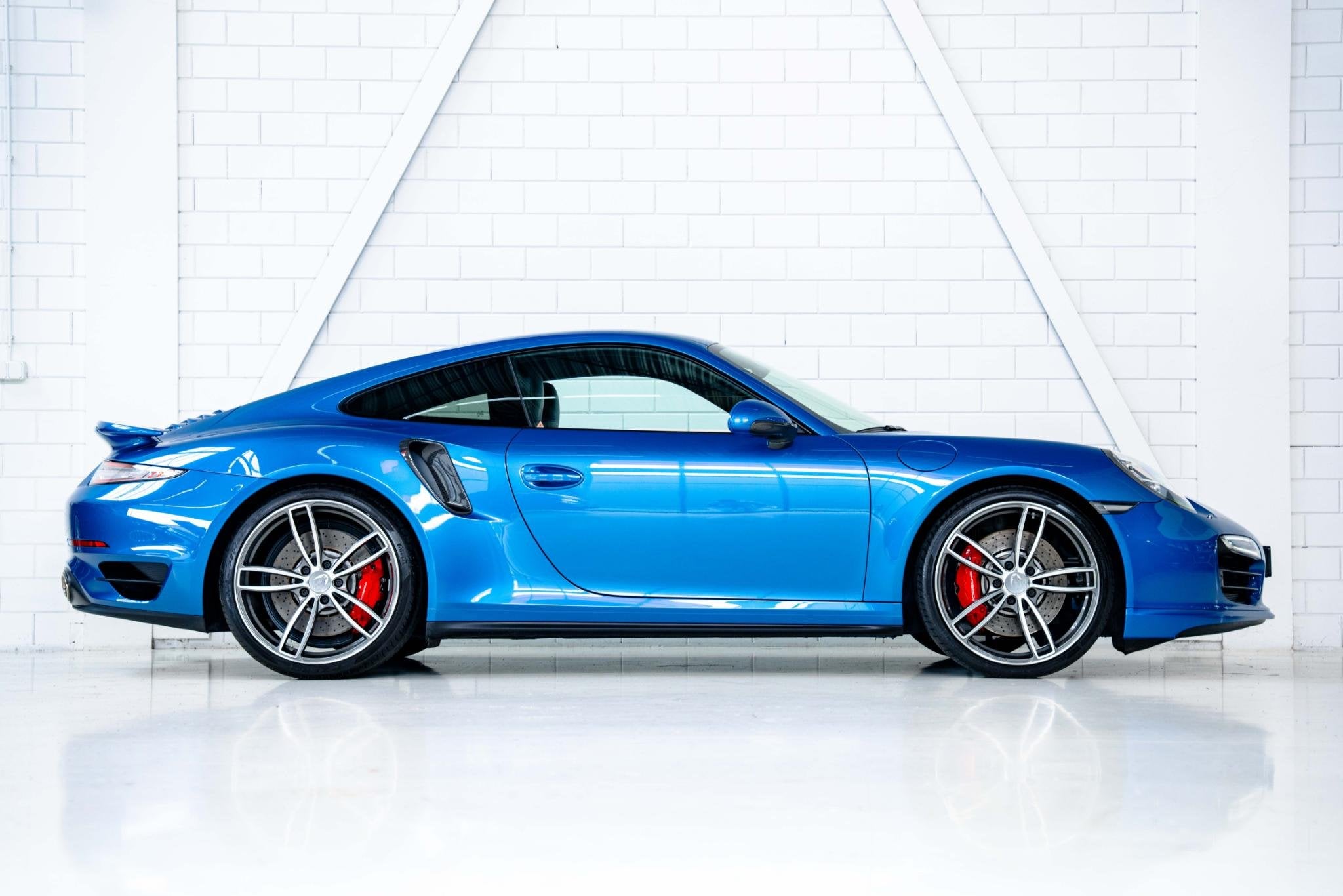 Porsche 911 Turbo | Techart | Akrapovic | Carbon |, Auto's, Porsche, Automaat, Euro 5, Gebruikt, Zwart
