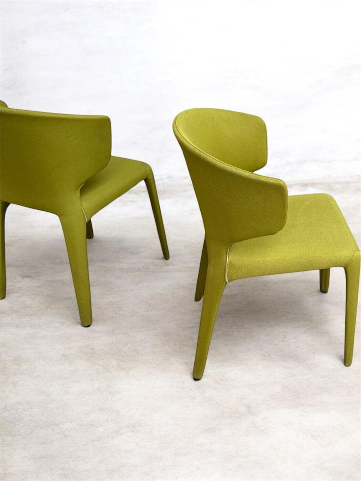 5x Cassina Hola stoelen, Overige kleuren, Ophalen of Verzenden, Zo goed als nieuw, Stof