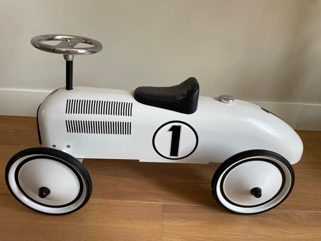 Leuke witte loopauto zo goed als nieuw, Ophalen, Zo goed als nieuw, Loopvoertuig