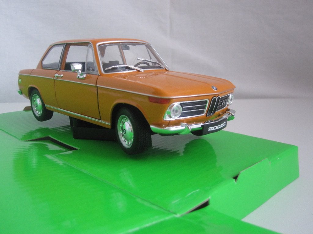 BMW 2002 Ti 1970 Oranje 1:24 Welly, Ophalen of Verzenden, Nieuw, Auto, Welly