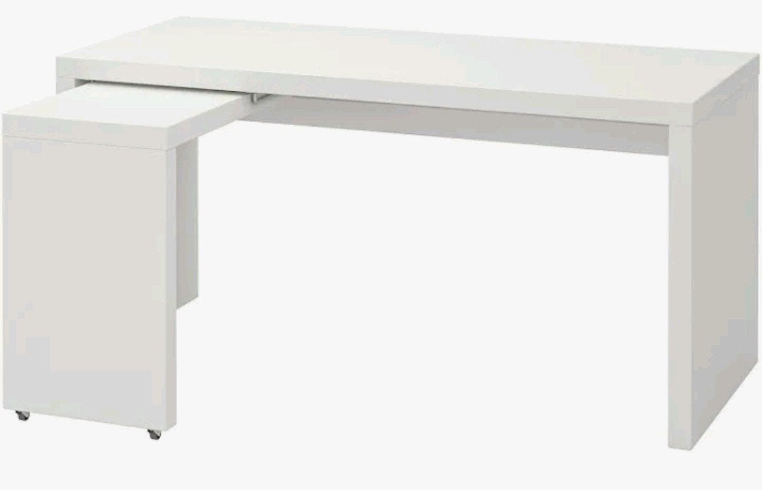 Ikea bureau wit Malm met uittrekbaar blad, Ophalen, 65 cm, Spaanplaat of MDF, Hoekbureau