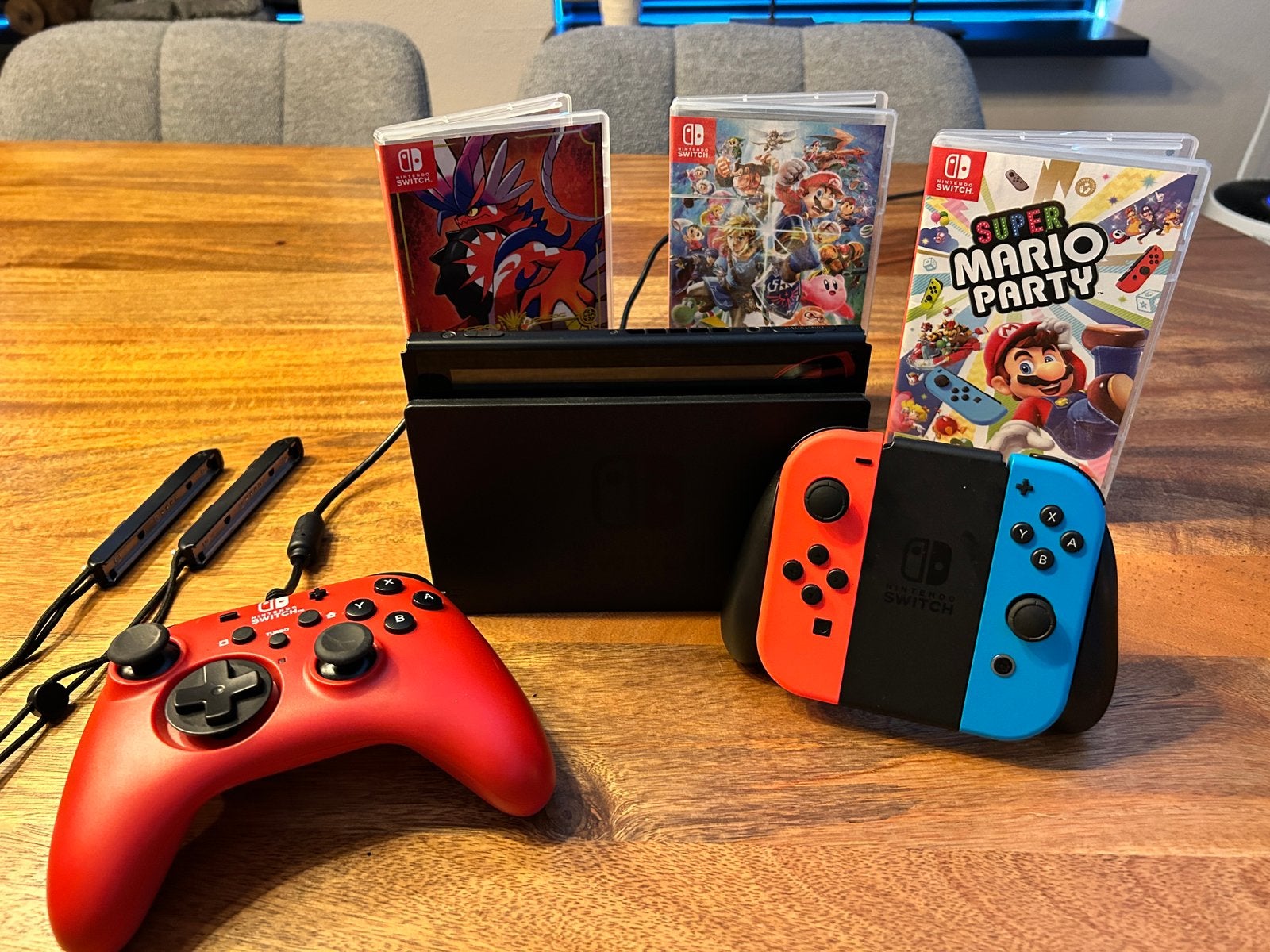 Complete Nintendo Switch V2 + 3  Games & Extra Controller, Met games, Met 2 controllers, Zo goed als nieuw, Ophalen