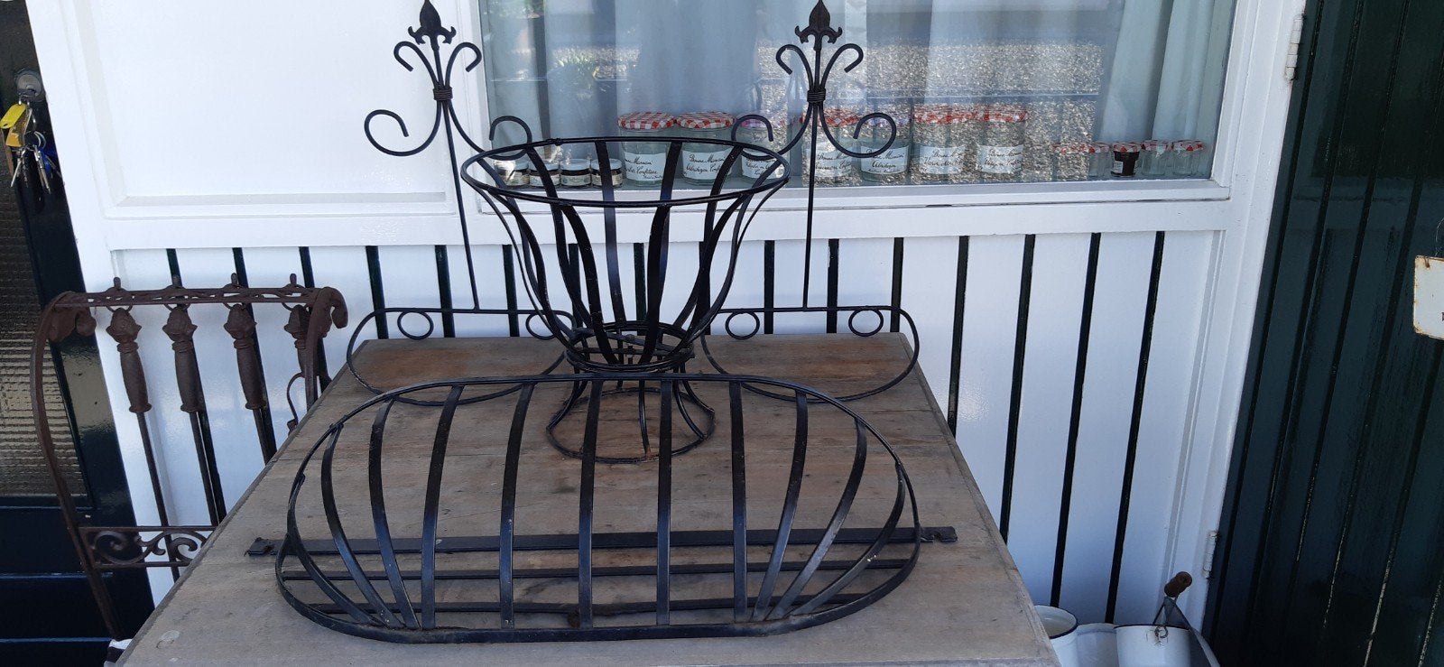 Brocante set tuin decoratie.Plantenruif, hangers, plantenbak, Ophalen