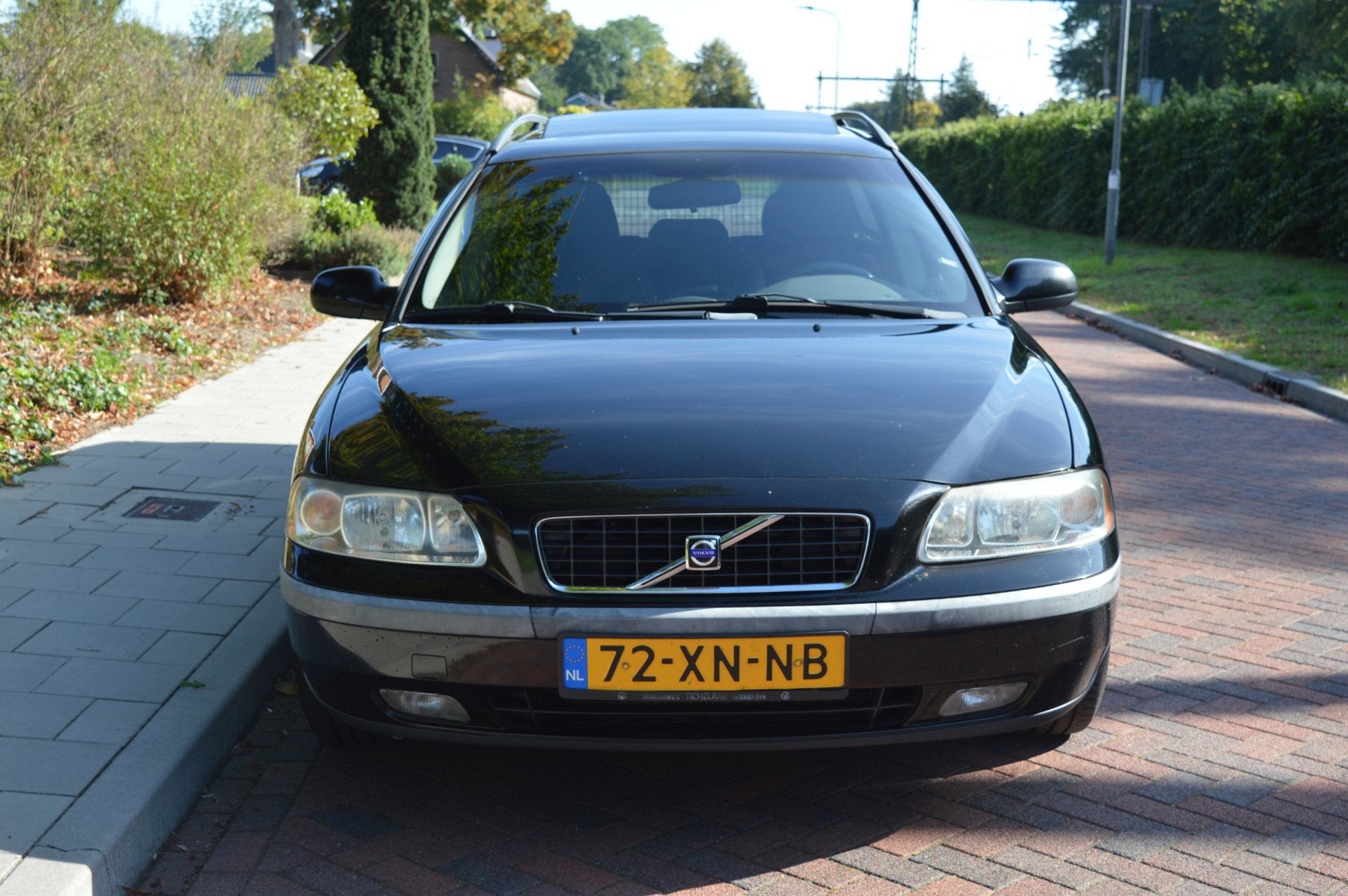 Volvo V70 2.4 Comfort Line trekhaak/schuifdak/inruilkoopje, Auto's, Voorwielaandrijving, Dealer onderhouden, 1505 kg, Leder en Stof